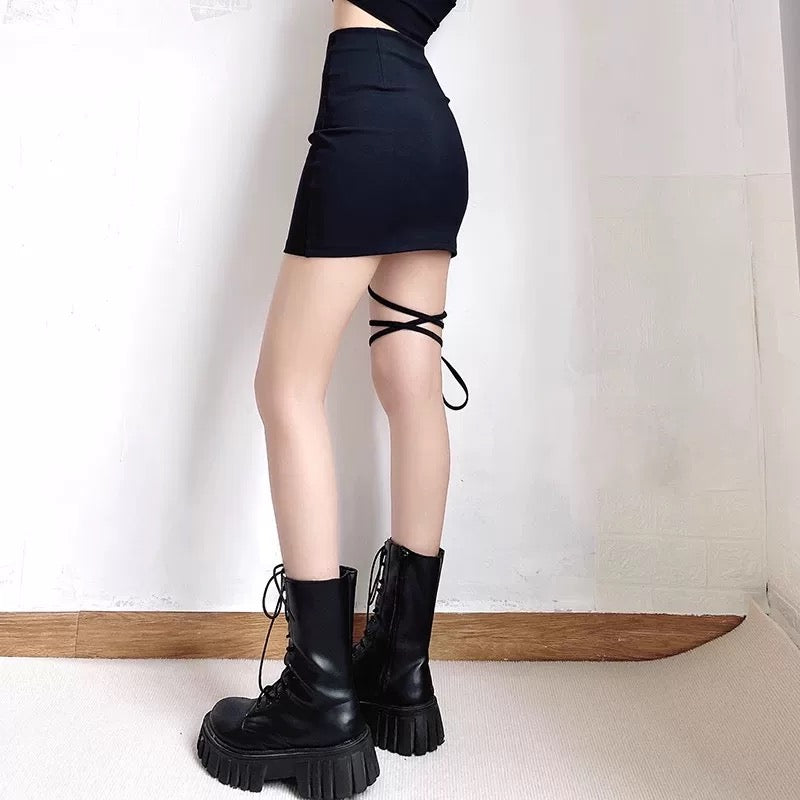 ハイウエストストラップデザインスカート